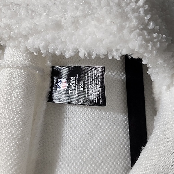 Women's White Philadelphia Eagles Cozy Pullover Hoodie,Size XXL ,Pre-owned - Picture 3 of 9